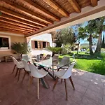 Casa Bet Con Piscina Y Jardin.