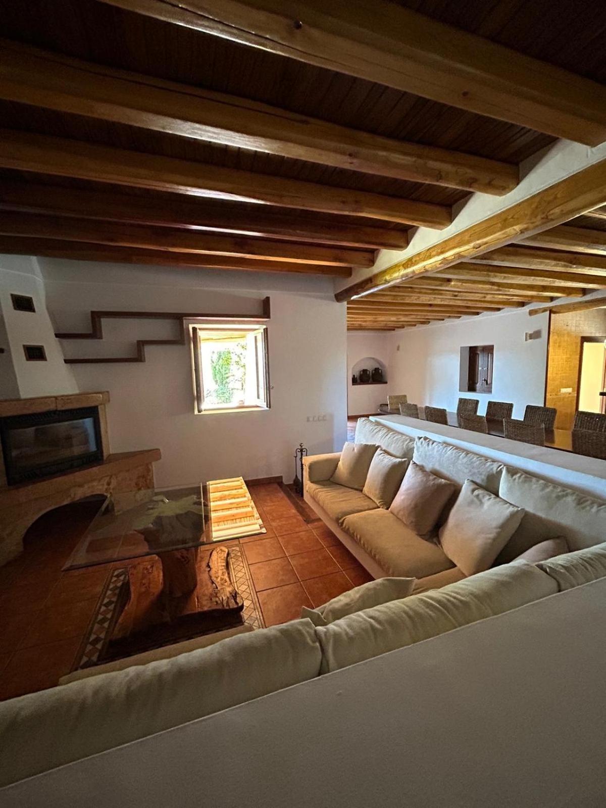 Casa Bet Con Piscina Y Jardin. Holiday home Sant Miquel De Balansat